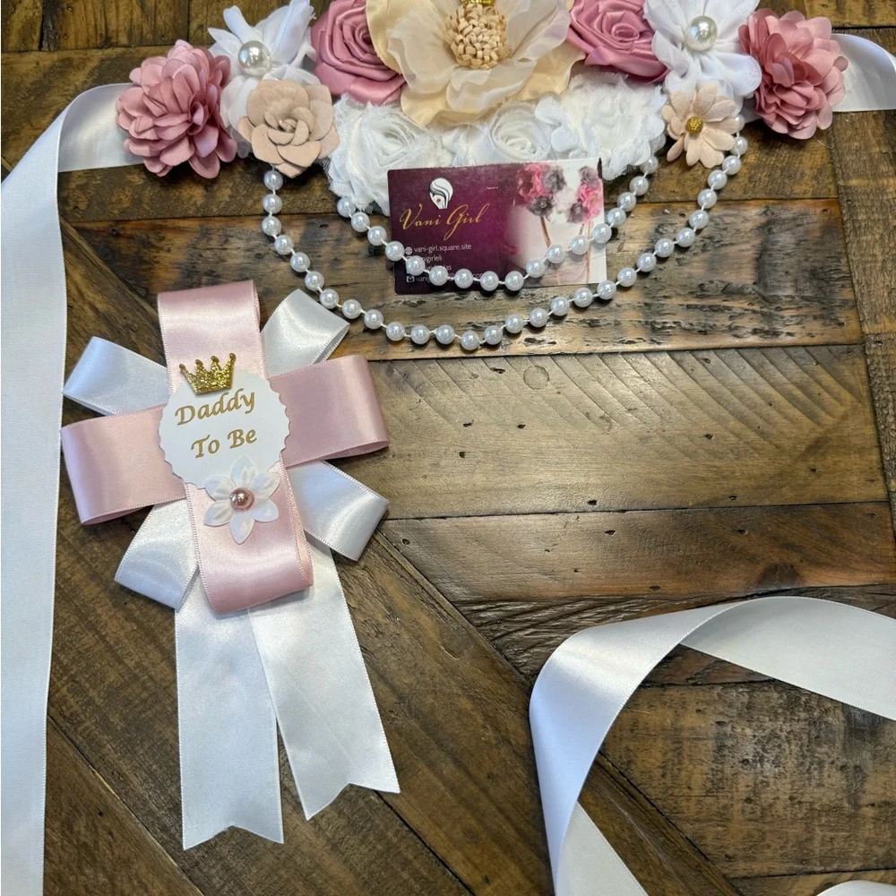 Elegant Pink and White Floral Belt for Kids